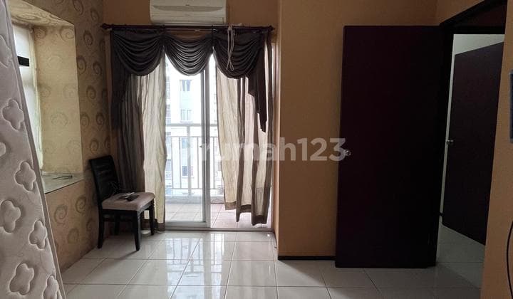 Dijual Apartemen Mediterania Garden 2 Lantai Sedang Furnished