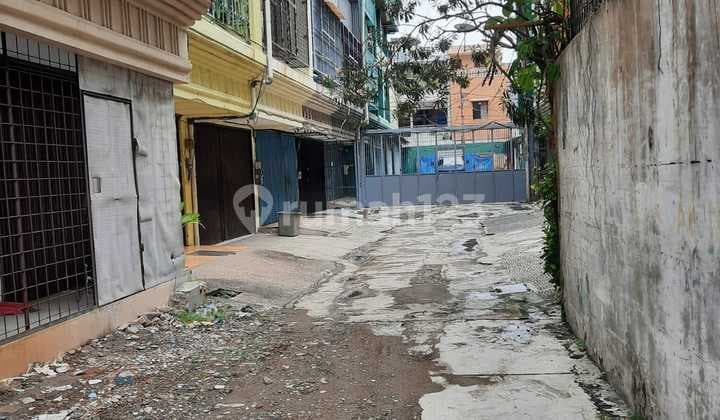 Dijual dan Sewa Ruko 3 lantai Lokasi Strategis Roxy Jakarta Pusat