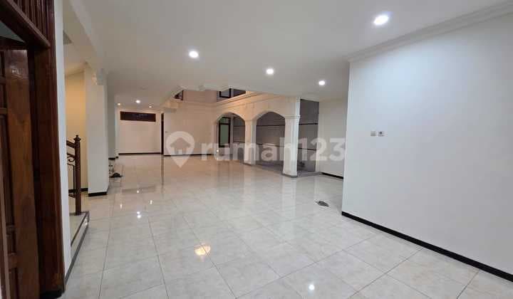 (MURAH, HABIS RENOVASI) KETINTANG, NOL JALAN, KOMERSIL AREA