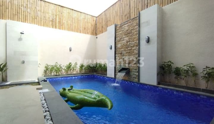 Rumah Baru Semi Villa With Pool One Gate di Puri Gading Jimbaran