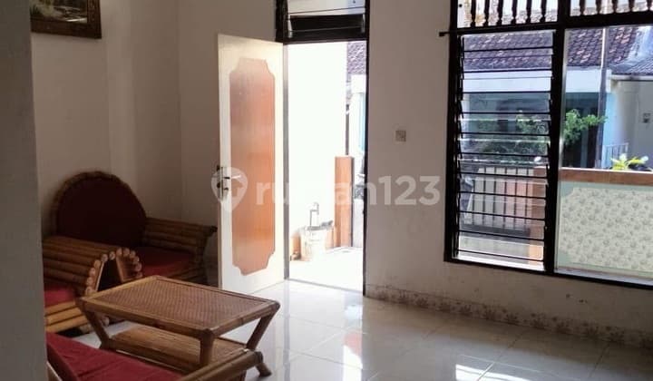 Rumah Siap Huni Konsep Mezanin Area Pemogan
