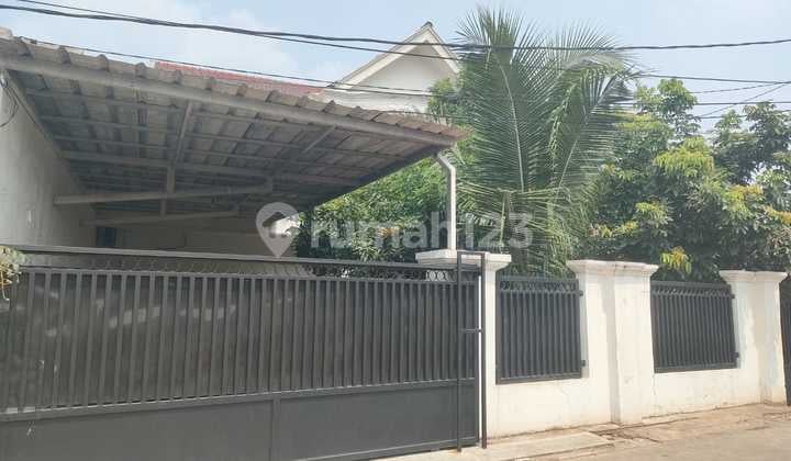 Rumah 2 lt Jl Masjid Darul Fallah Pesanggrahan Jakarta Selatan
