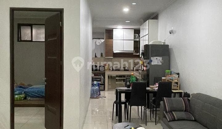 Rumah Nyaman Modern Lokasi di Mekar Wangi