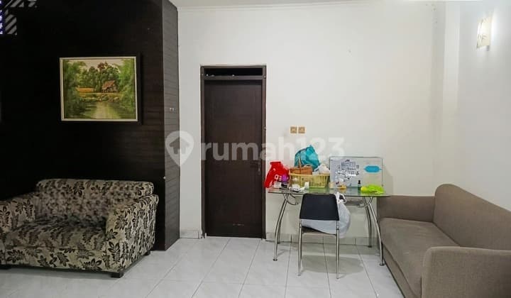 Rumah Nyaman Minimalis 2 Lantai di Cluster Kopo Permai