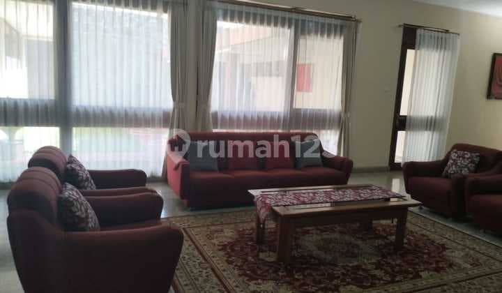 Rumah Besar Bagus Nyaman di Sayap Sukajadi