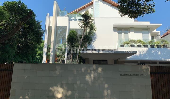 Di Jual Rumah Mewah Kebayoran Baru