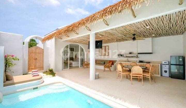 Jimbaran Bali Santorini Villa Near Beach & Golf
