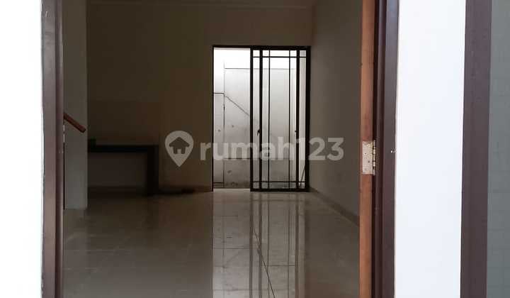 Rumah Greenlake City Murah Glc 6x15 Kosongan Kamar 3+1 Nego