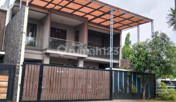Affordable House Banjar Wijaya 5+2 Bedrooms Furnished SHM Strategic