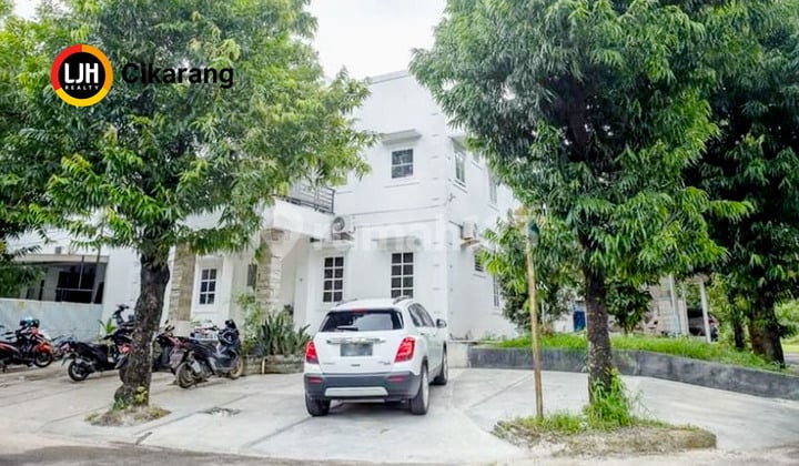 Dijual Rumah Kos Kosan Besar 23 KT di Meadow Green Lippo Cikarang