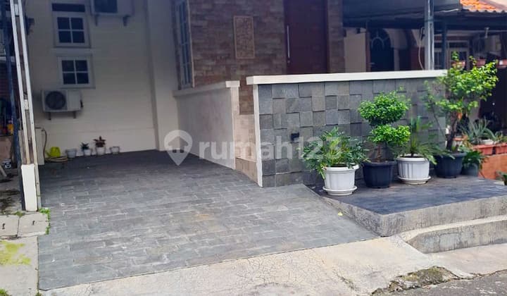 Dijual Rumah di Taman Sriwijaya Lippo Cikarang Bagus Terawat