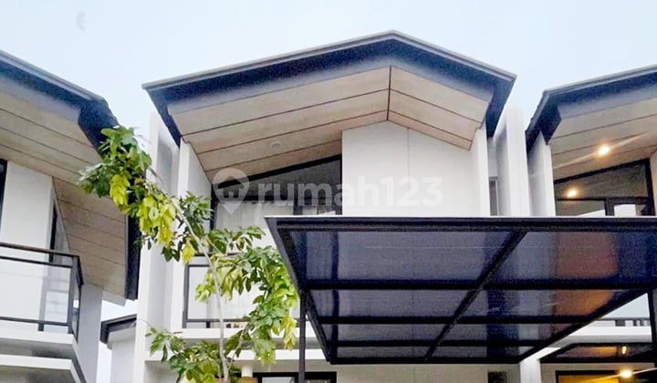 Disewakan Rumah Uptown Estate Lippo Cikarang Furnished Siap Huni