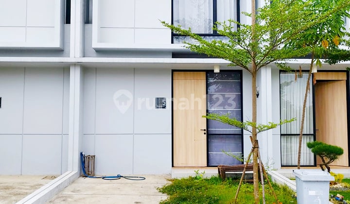 Dijual Rumah Siap Huni di Waterfront Estate Lippo Cikarang