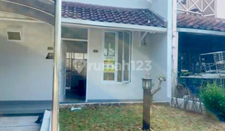 Dijual Rumah Siap Huni Depan Taman di Meadow Green Lippo Cikarang