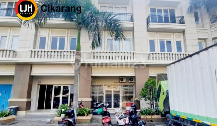 Dijual Ruko Widjaya 3 Lantai Hadap Jalan di Grand Taruma Karawang