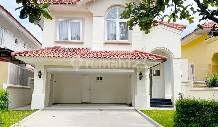 Jual & Sewa Rumah Siap Huni Semi Furnished Menteng Lippo Cikarang