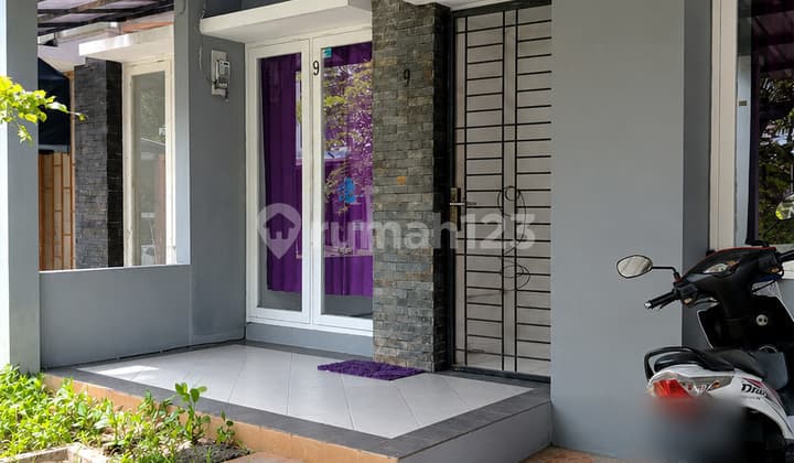 Selling at Low Price House in Taman Sriwijaya Simpruk, Lippo Cikarang