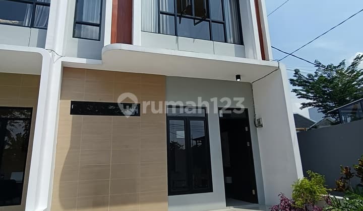 Rumah Baru Minimalis Siap Huni Ciwastra Bandung Timur