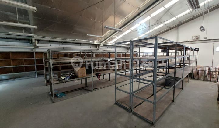 For Rent Fast Warehouse on Jl. Strategi Raya, Kembangan-Joglo, West Jakarta