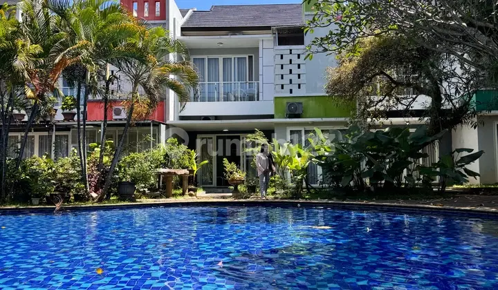Luxury House in Banyumanik Cluster, Semarang
