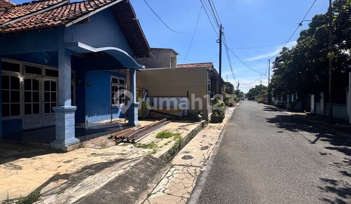 For sale: wide land on Manyaran Street, suitable for building a luxury house.