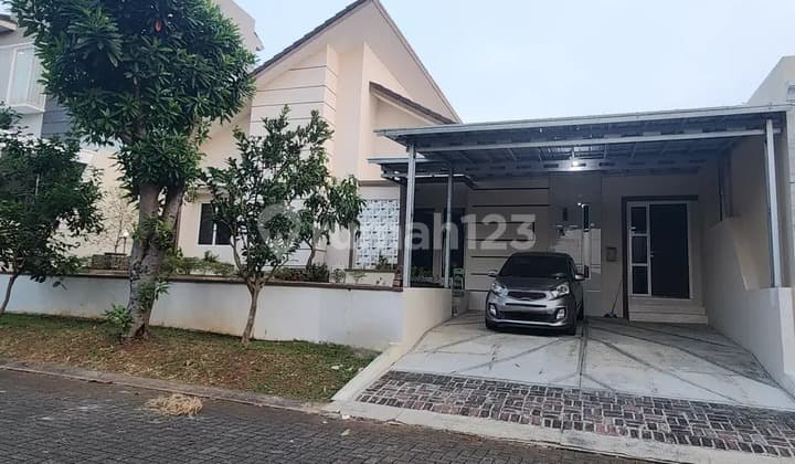 Large Land House in Graha Taman Pelangi Bsb Mijen Semarang