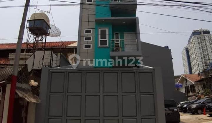 Nice 3-Story Semi-Furnished HGB House in Kartini, Central Jakarta