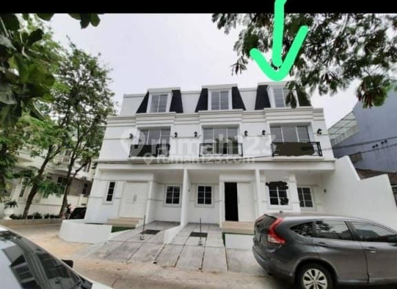 Rumah 3 Lantai Bagus Unfurnished SHM di Muara Karang, Jakarta Utara