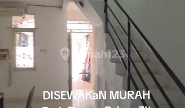 Rumah Taman Palem Lestari Disewakan Murah