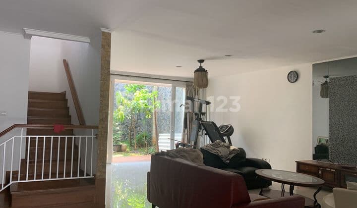 Rumah Asri Green Court Lake Disewakan Murah