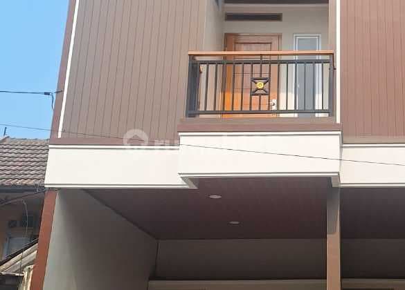 Rumah Baru Poris Indah. 2 Lantai Siap Huni. Bersih Rapi