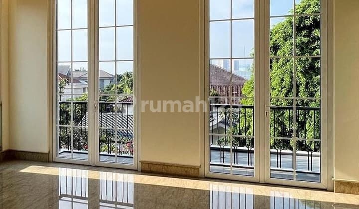 Brand New Classic Di Pondok Indah. Harga Bersahabat