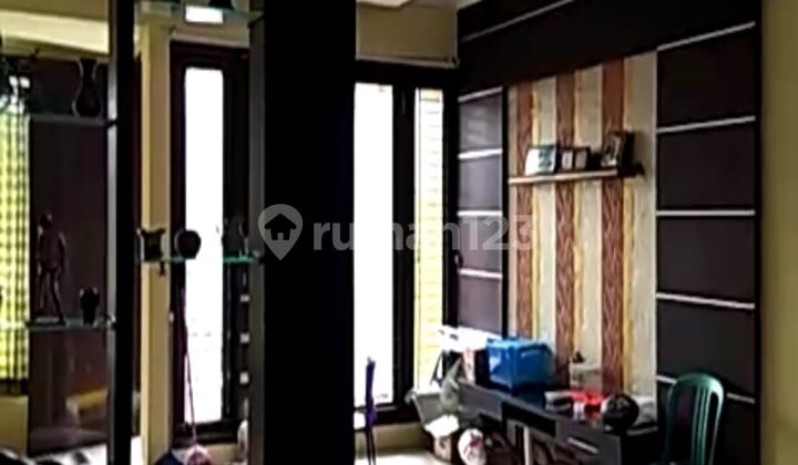 Rumah 4Lt, , Jalan Luas, Murah, Jakarta Barat
