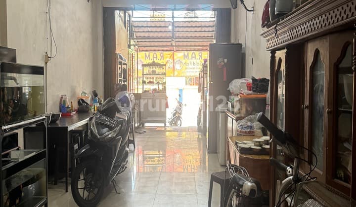 4-Storey Shophouse, Strong and Well-Built. Premium Location, Poris Indah.