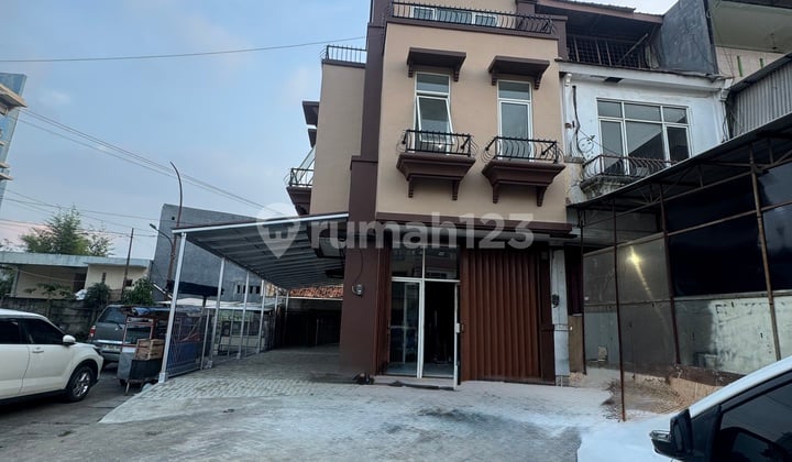 Ruko Permata Taman Palem. Renov Total. Siap Pakai