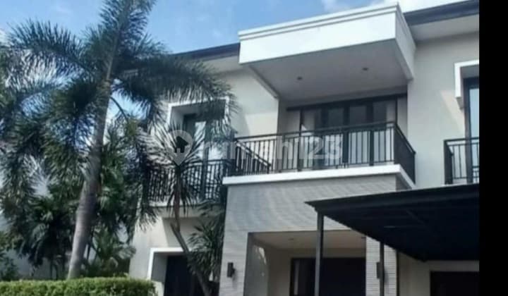 Ready-to-occupy House.. In Gandaria, South Jakarta