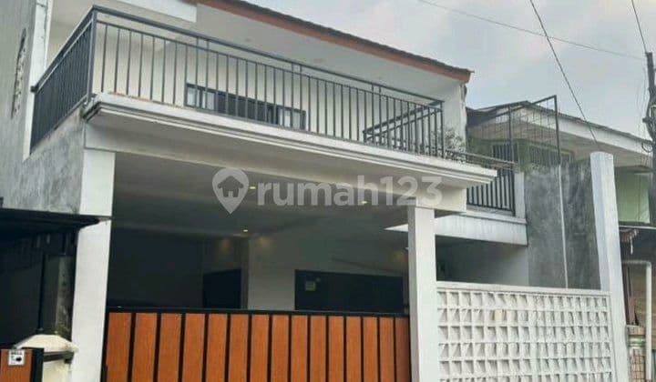 Rumah 3 Lantai Di.daerah Pamulang Permai Tangerang