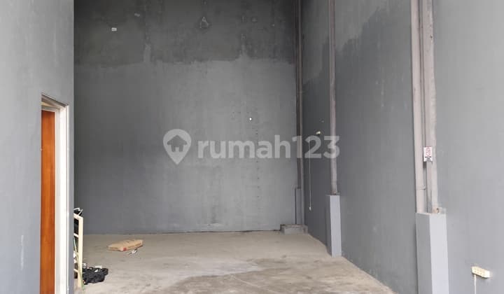 Disewakan Gudang Siap Pakai Strategis - Berlian 88