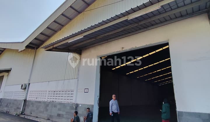 Gudang Luas 2000M² Dekat BSD, Siap Pakai & Strategis