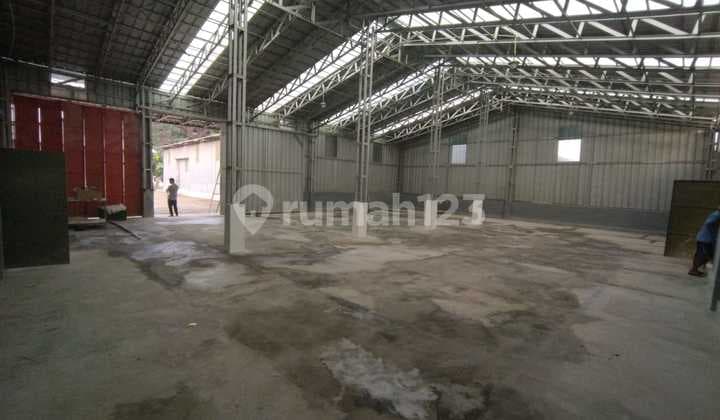 Gudang Siap Pakai di Kawasan Pergudangan Dekat Wilayah Gading Serpong Tangerang