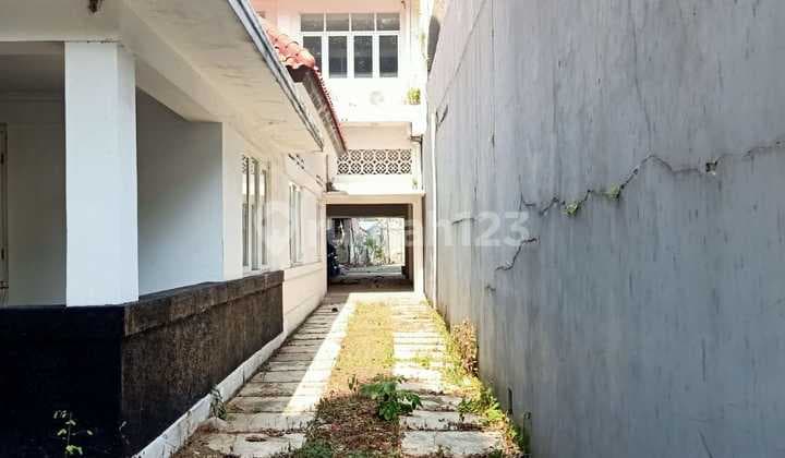 Dijual Cepat Rumah Di Jalan Persatuan Guru Petojo Selatan