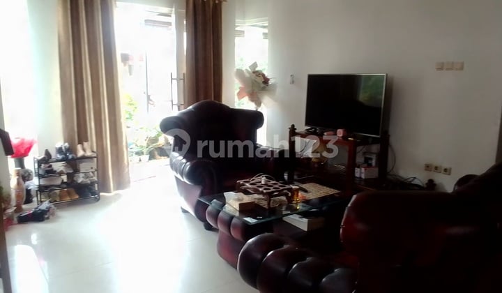 rumah megah bagus 2 lantai kota wisata rapih nyaman lt 286 lb 300