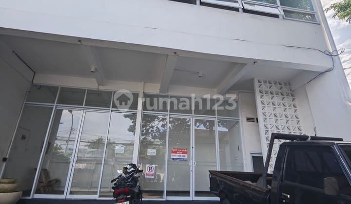 Toko Dikontrakan Dekat Siloam Sunset Road Kuta Denpasar Bali