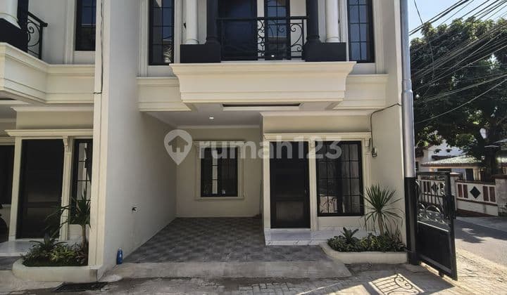 Rumah Modern Minimalis Jagakarsa Jaksel