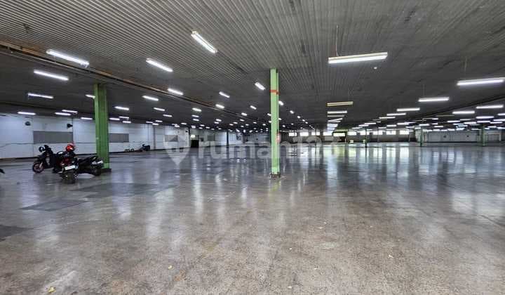 Gudang Besar Akses Container 40 Ft Luas 11500 M² di Sayap Soekarno Hatta