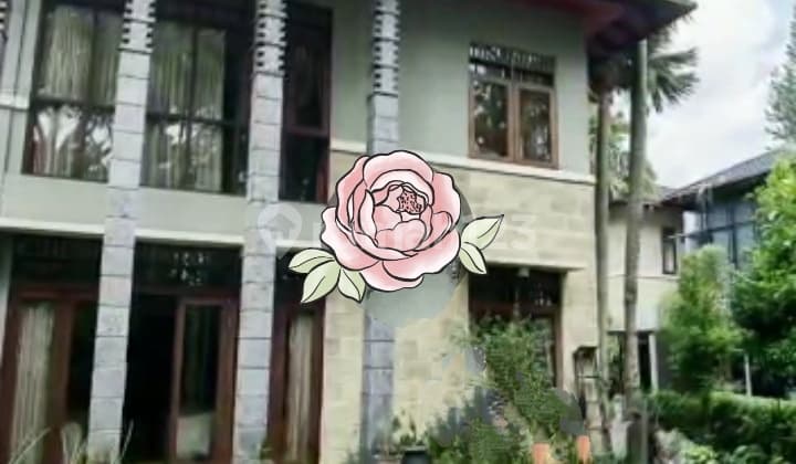 Luxury Cozy Furnished House in Setiabudi Area, Bandung