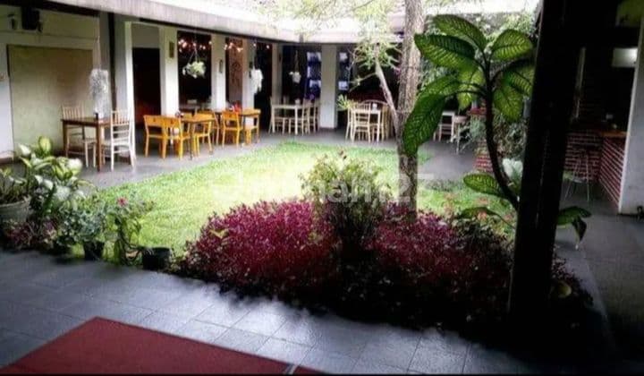 FOR SALE/RENT COMMERCIAL SPACE EX RESTAURANT on Dr. Cipto Pajajaran Street, Bandung