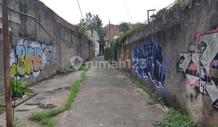 Tanah Strategis Jauh Dibawah Njop di Mainroad Cihampelas, Bandung