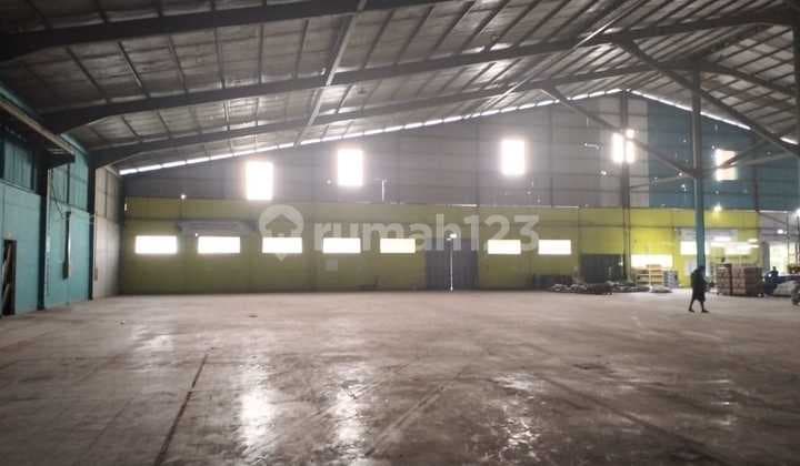 Large Ready-to-Use Warehouse Spacious Parking In Ah Nasution Wing, Bandung