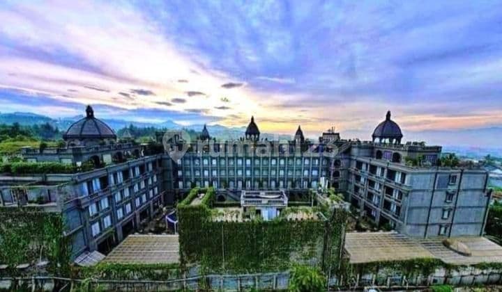 LUXURY HOTEL BINTANG 5 KLASIK RENAISSANCE di CIDADAP BANDUNG
